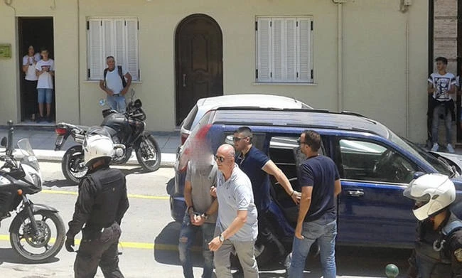 «Έβαζε το τουφέκι στο κεφάλι μου και βίαζε την 10χρονη αδελφή μου»: Σοκάρουν τα λόγια του πατροκτόνου στη Ζάκυνθο